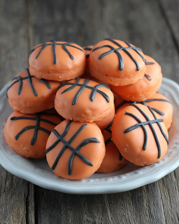 Basketball Oreos